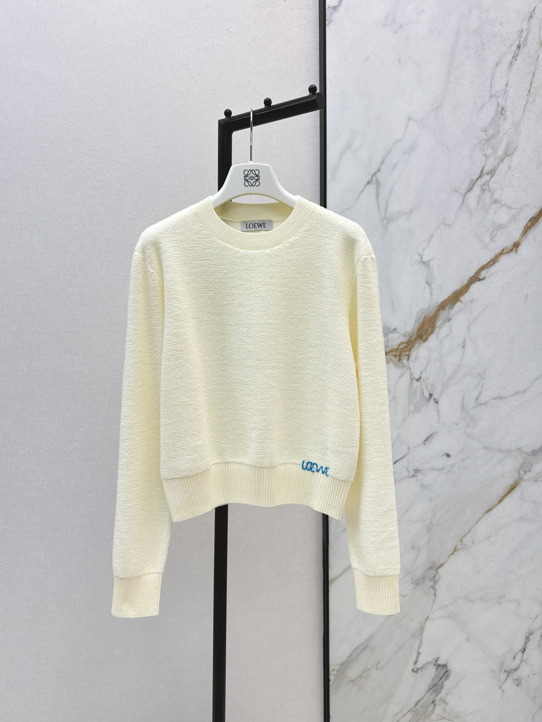 Loe NEW knitted sweater