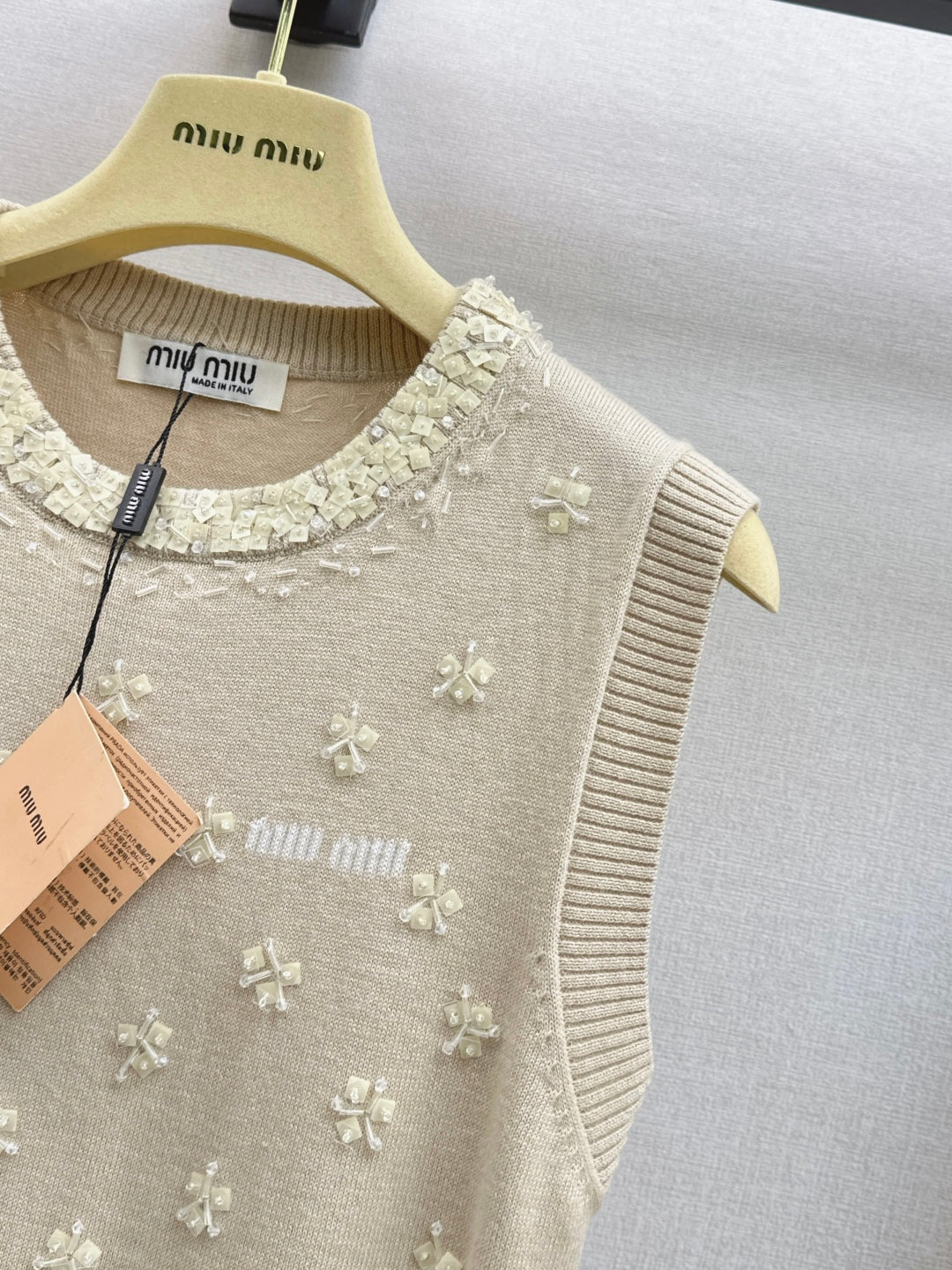 Miu NEW knitted vest