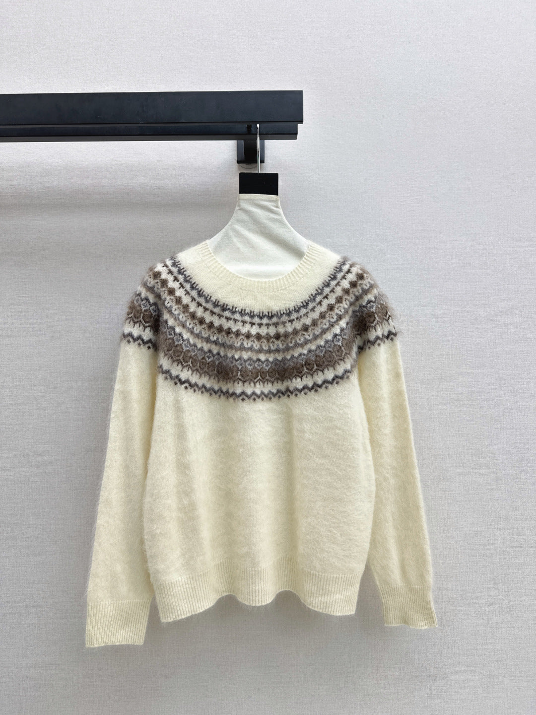 Loro NEW knitted sweater