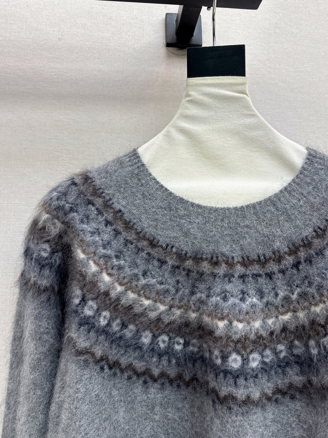 Loro NEW knitted sweater