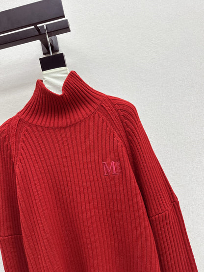 Max NEW turtleneck sweater
