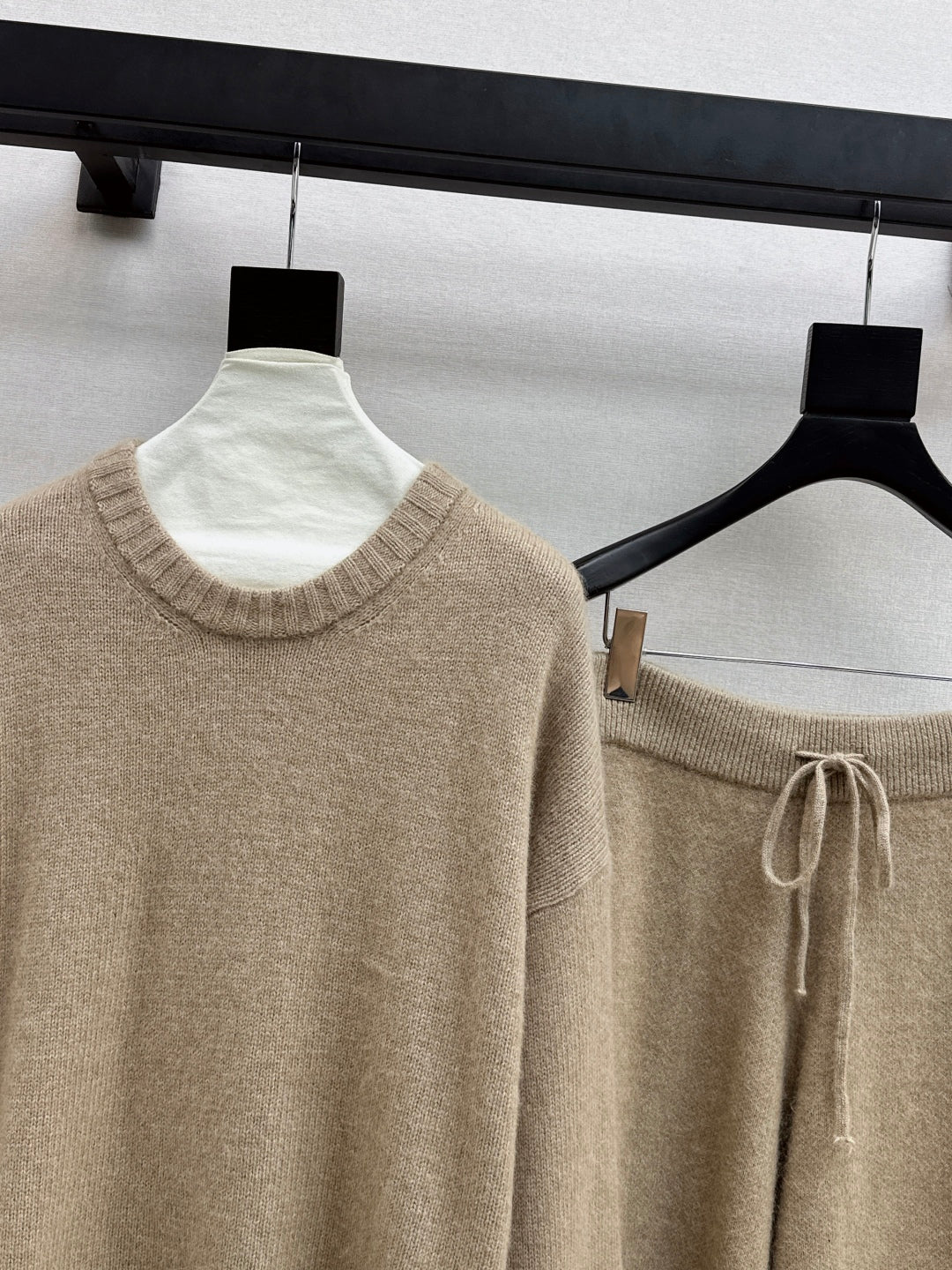 Brun NEW knitted suit