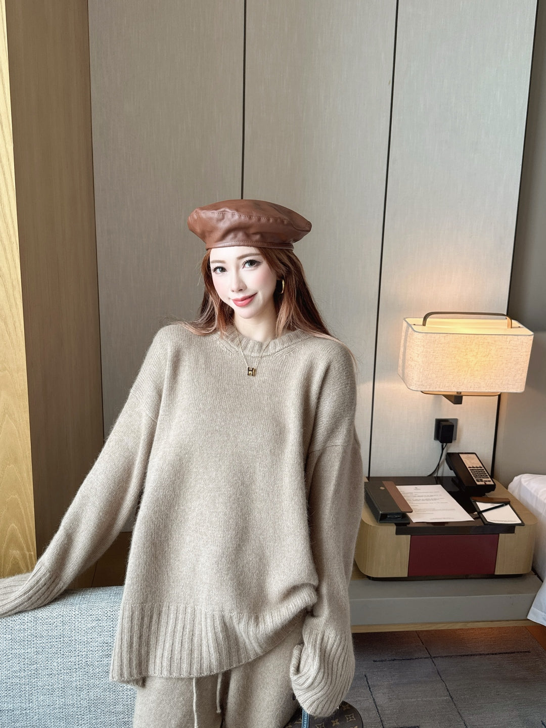 Brun NEW knitted suit