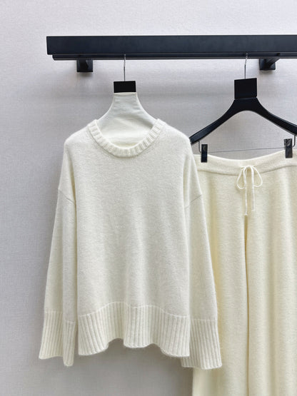 Brun NEW knitted suit