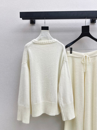 Brun NEW knitted suit