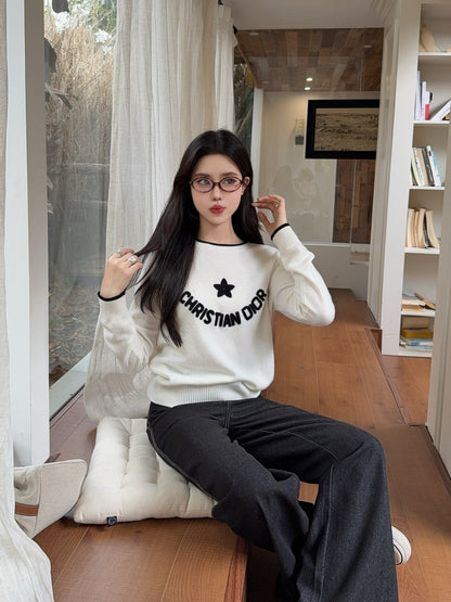 CD NEW Embroidered sweater