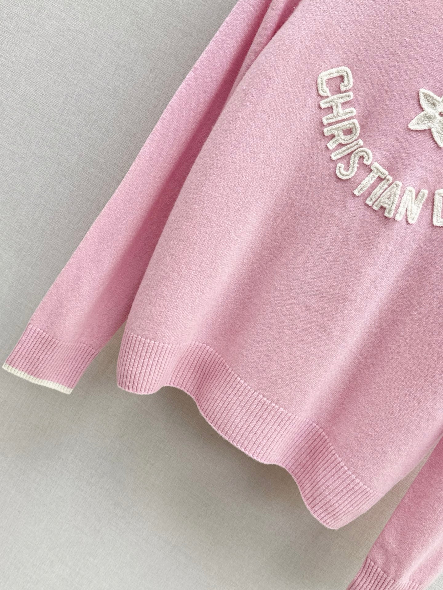CD NEW Embroidered sweater
