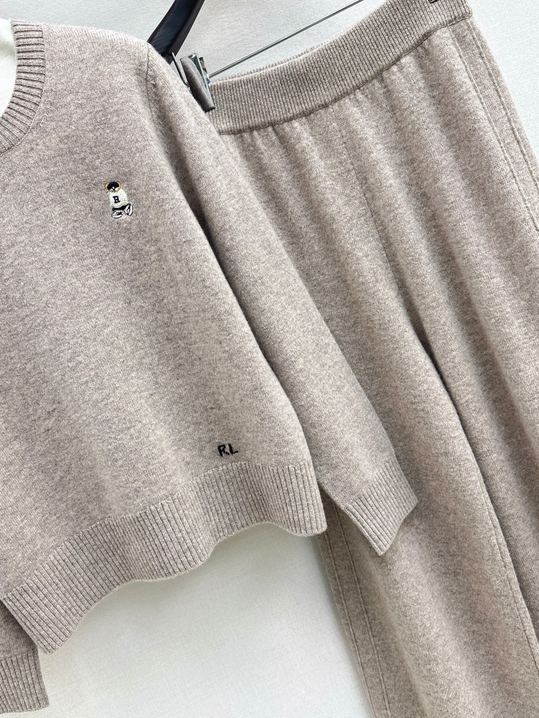 Ral NEW knitted suit