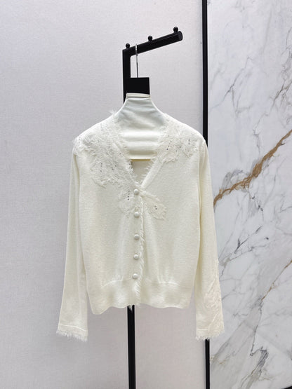 Es NEW V-neck cardigan