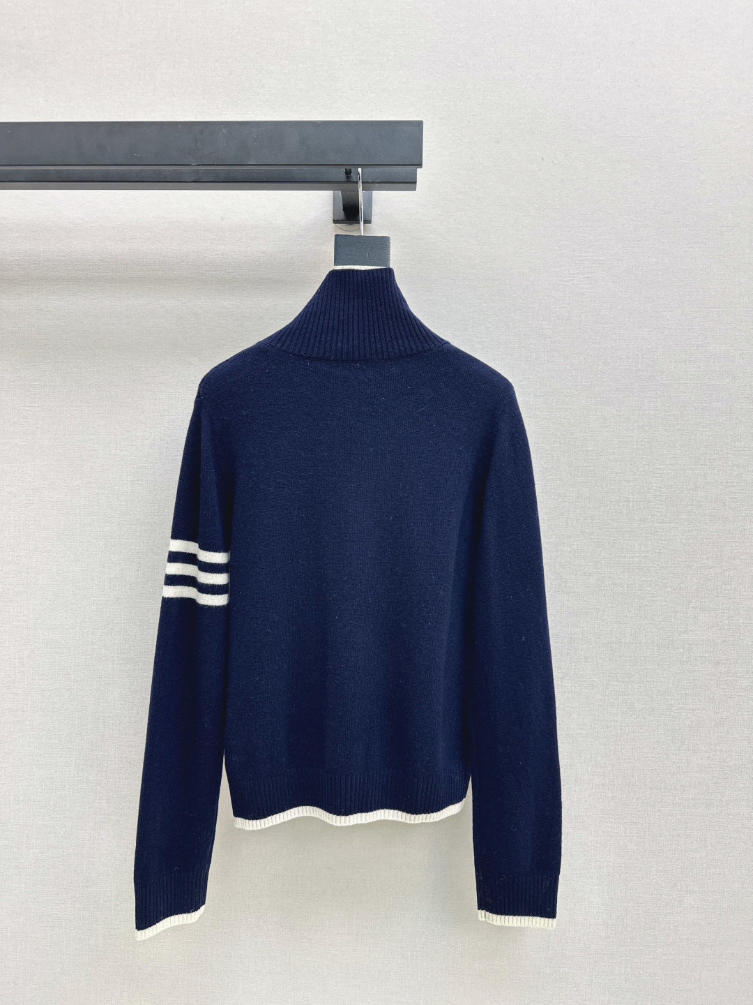 Ral NEW Half-open sweater