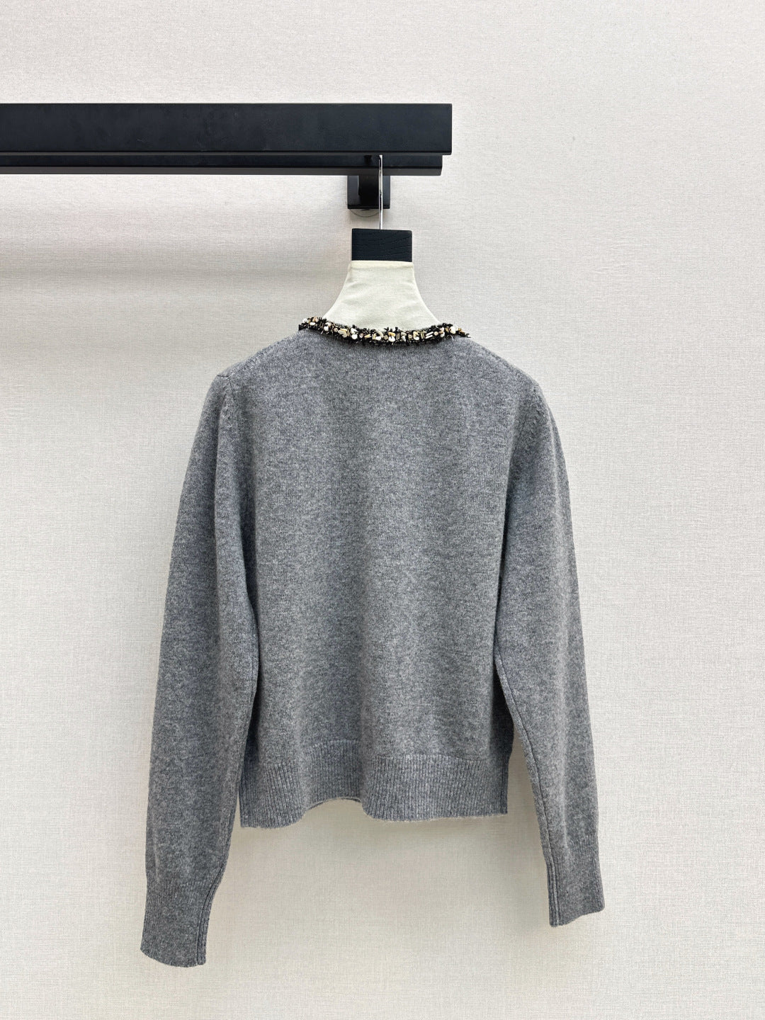 Max NEW V-neck cardigan