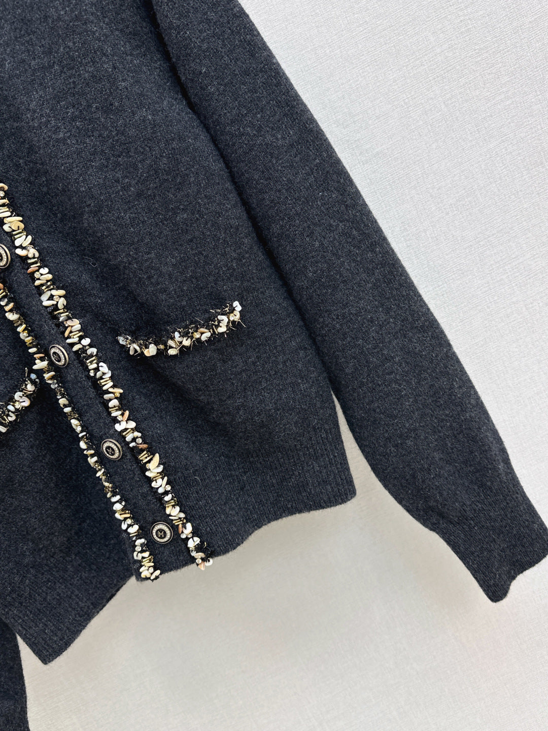 Max NEW V-neck cardigan