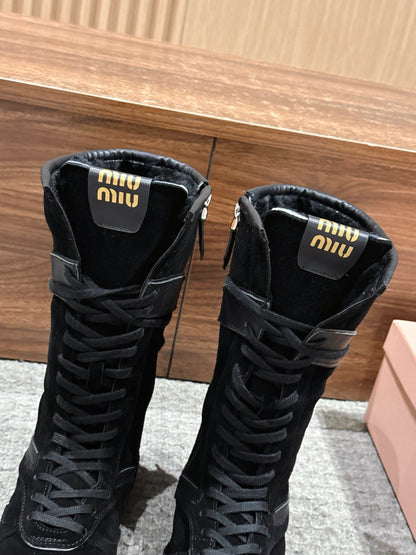 Miu NEW wool boxing boots