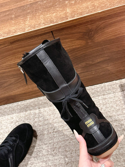Miu NEW wool boxing boots