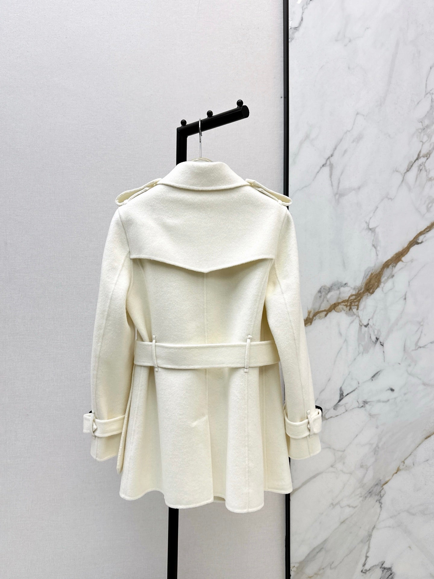 Bur NEW cashmere coat