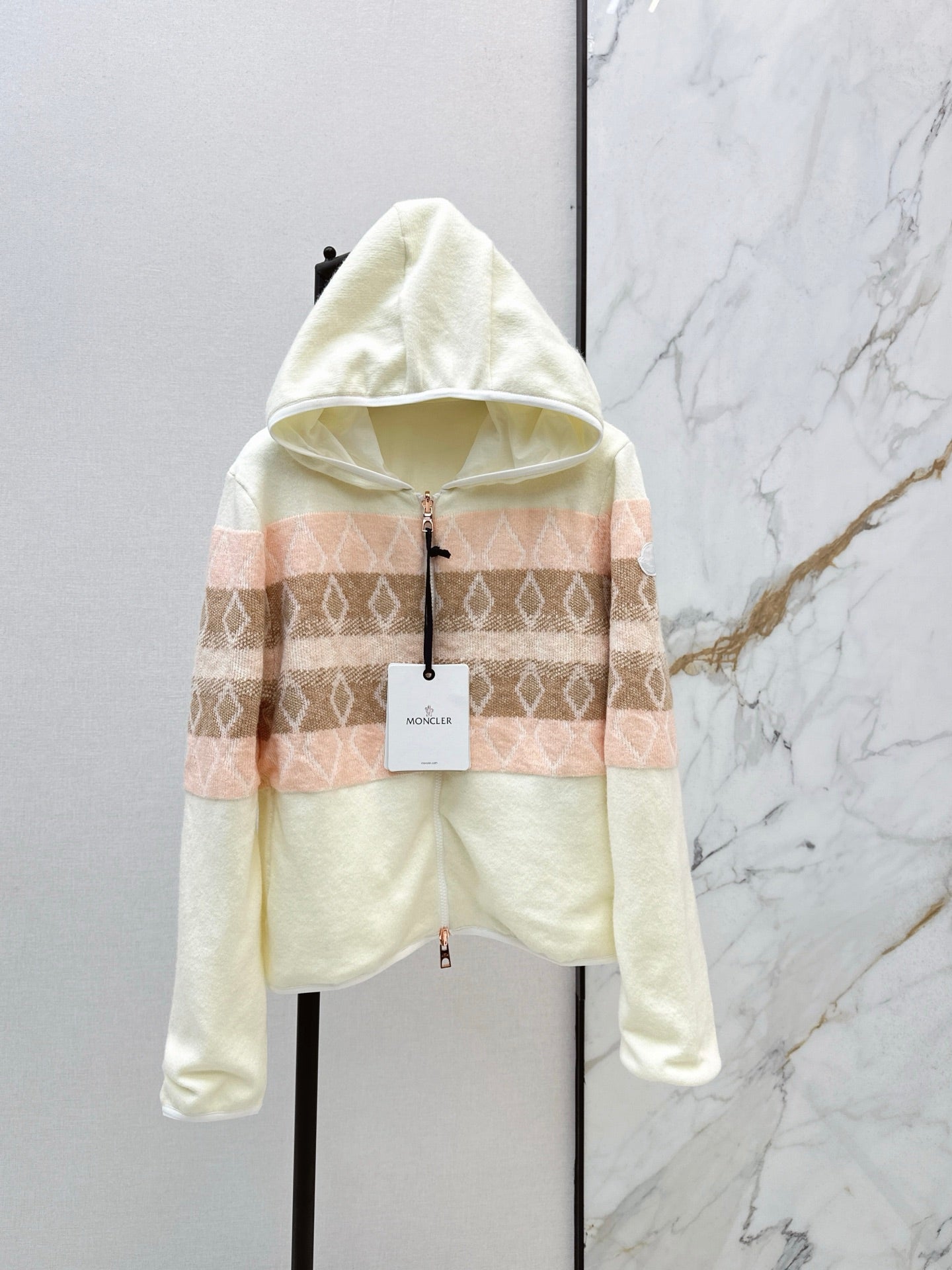 Monc NEW Hooded sweater jacket