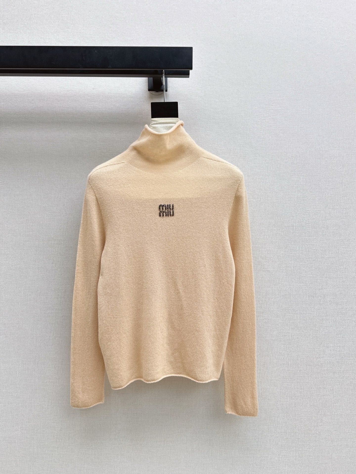 Miu NEW turtleneck base layer