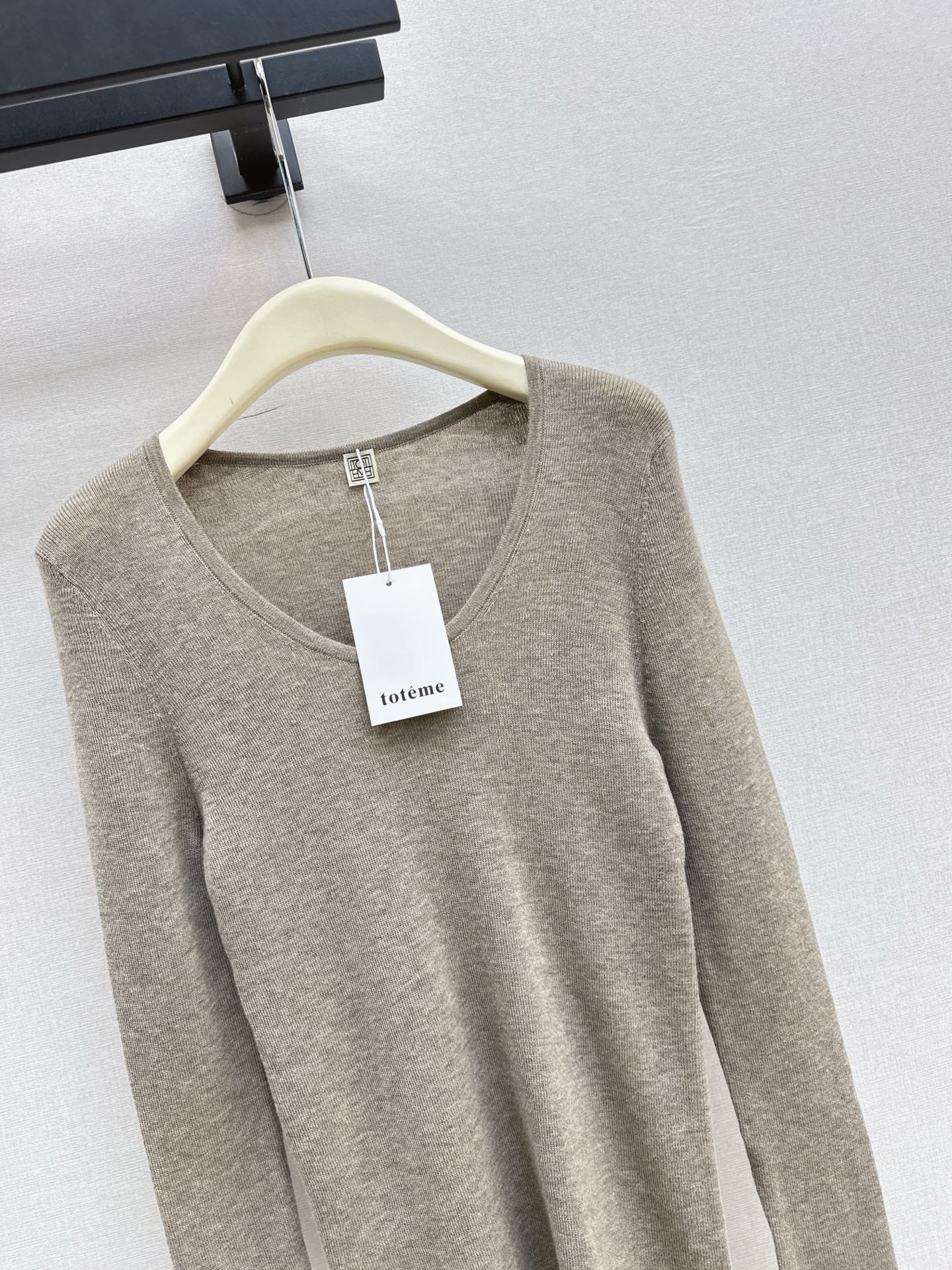Thom NEW U-neck base layer