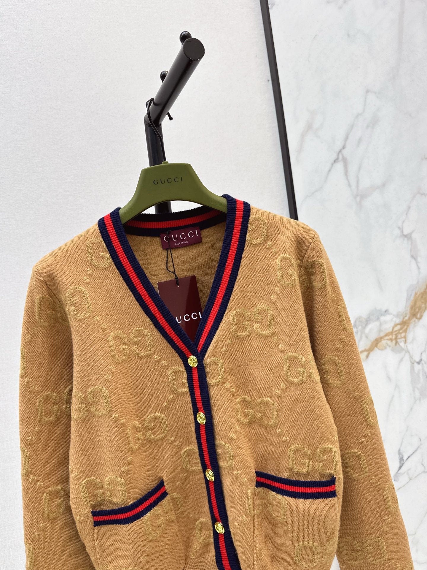 Guc NEW V-neck cardigan