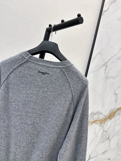 CD NEW Cashmere sweater