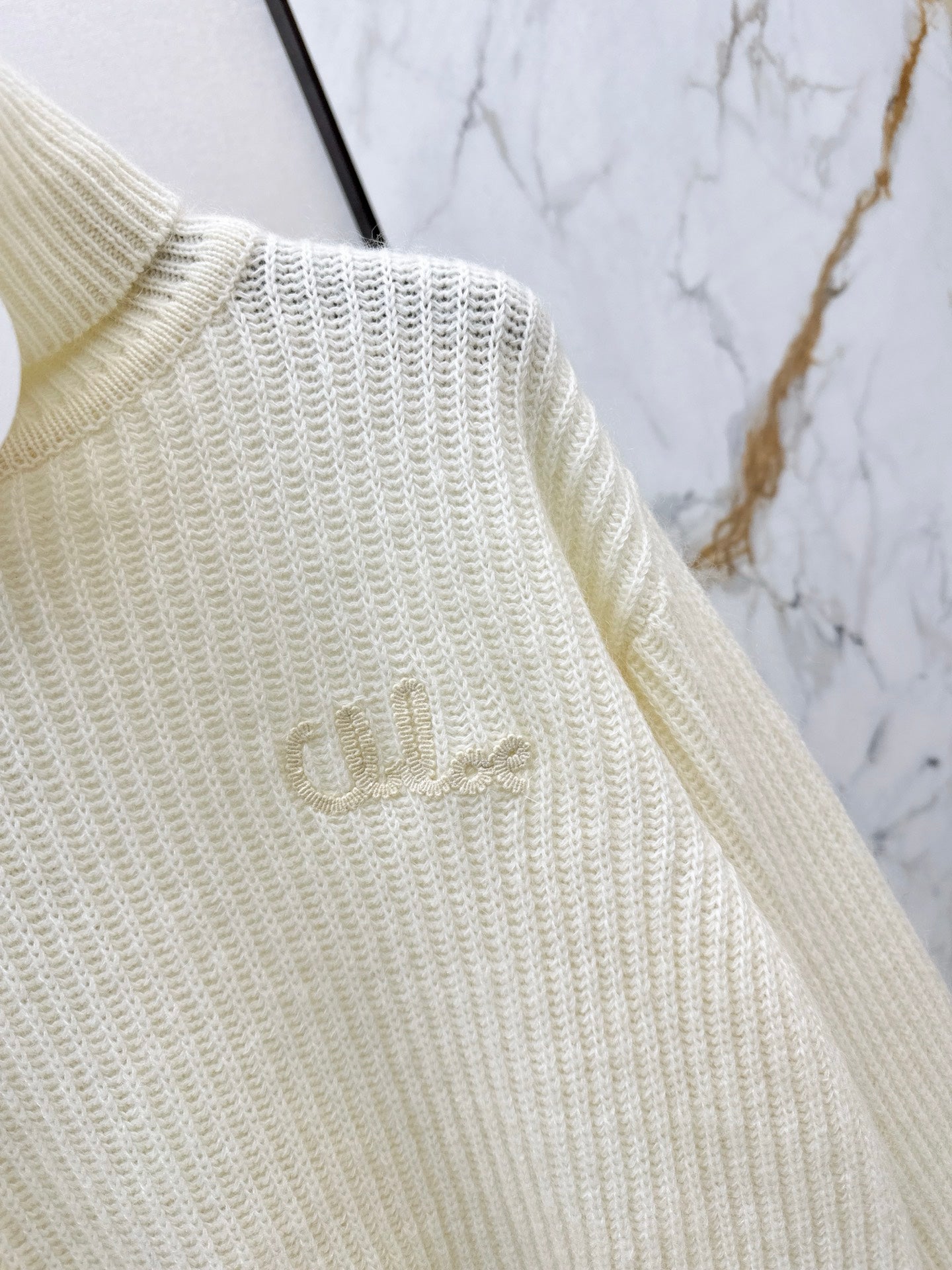 Cho1 NEW Ruffled Sweater