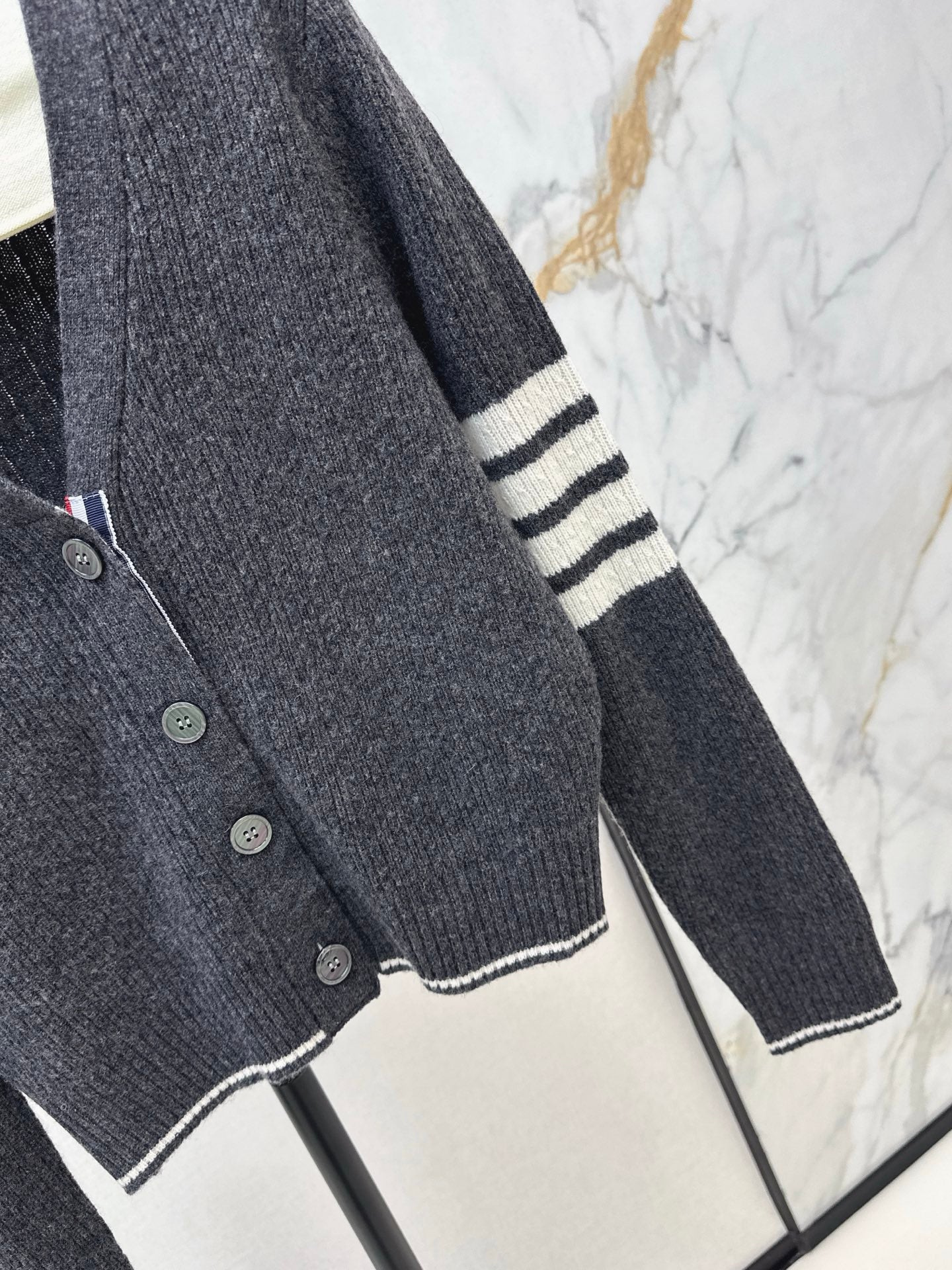 Thom NEW V-neck wool cardigan