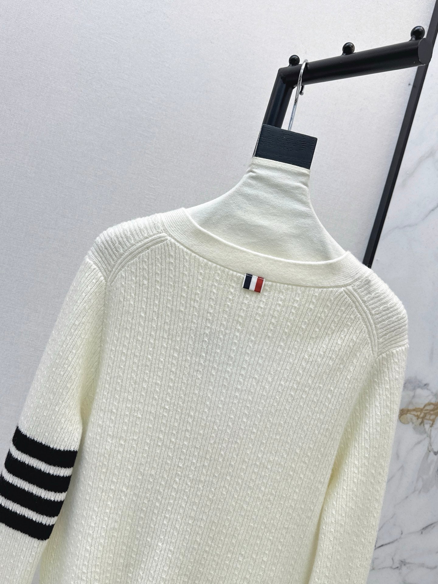 Thom NEW V-neck wool cardigan