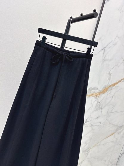 Brune NEW Straight pants