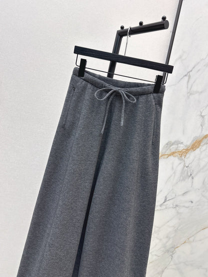 Brune NEW Straight pants