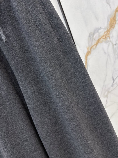 Brune NEW Straight pants