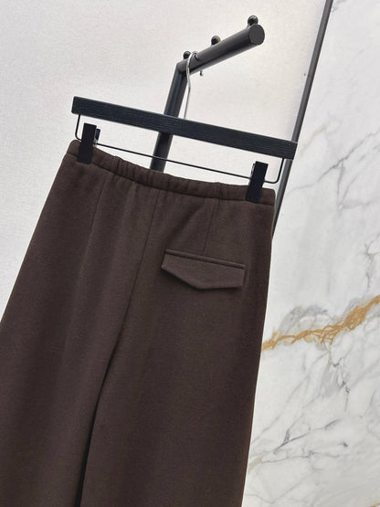 Brune NEW Straight pants
