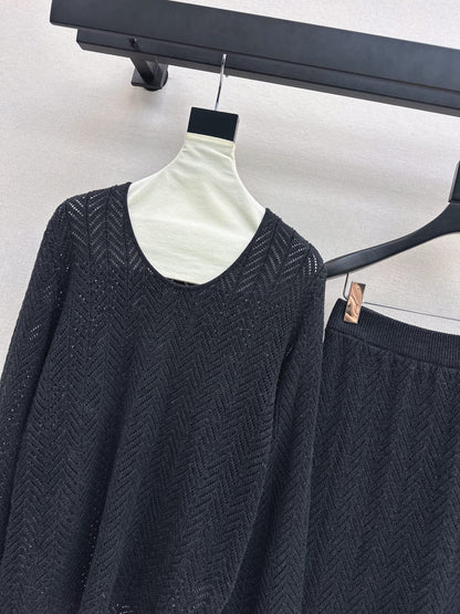 Brune NEW knitted suit