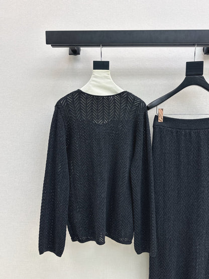 Brune NEW knitted suit