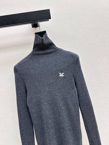 Max NEW turtleneck base layer