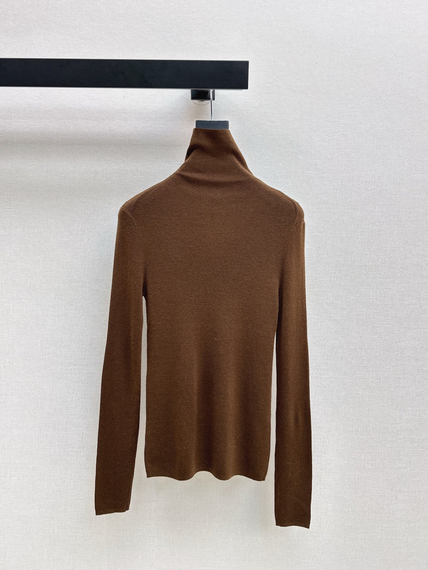 Max NEW turtleneck base layer
