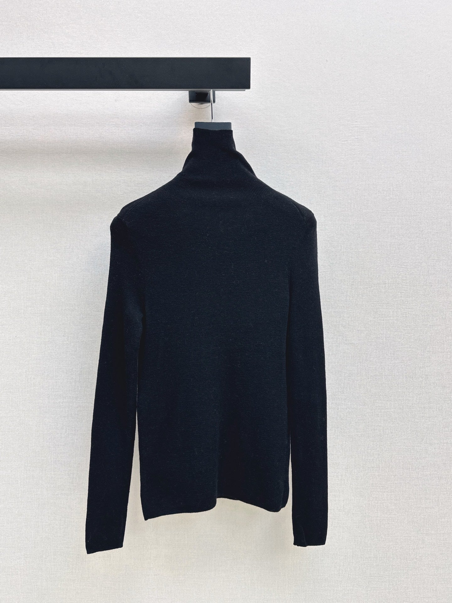 Max NEW turtleneck base layer