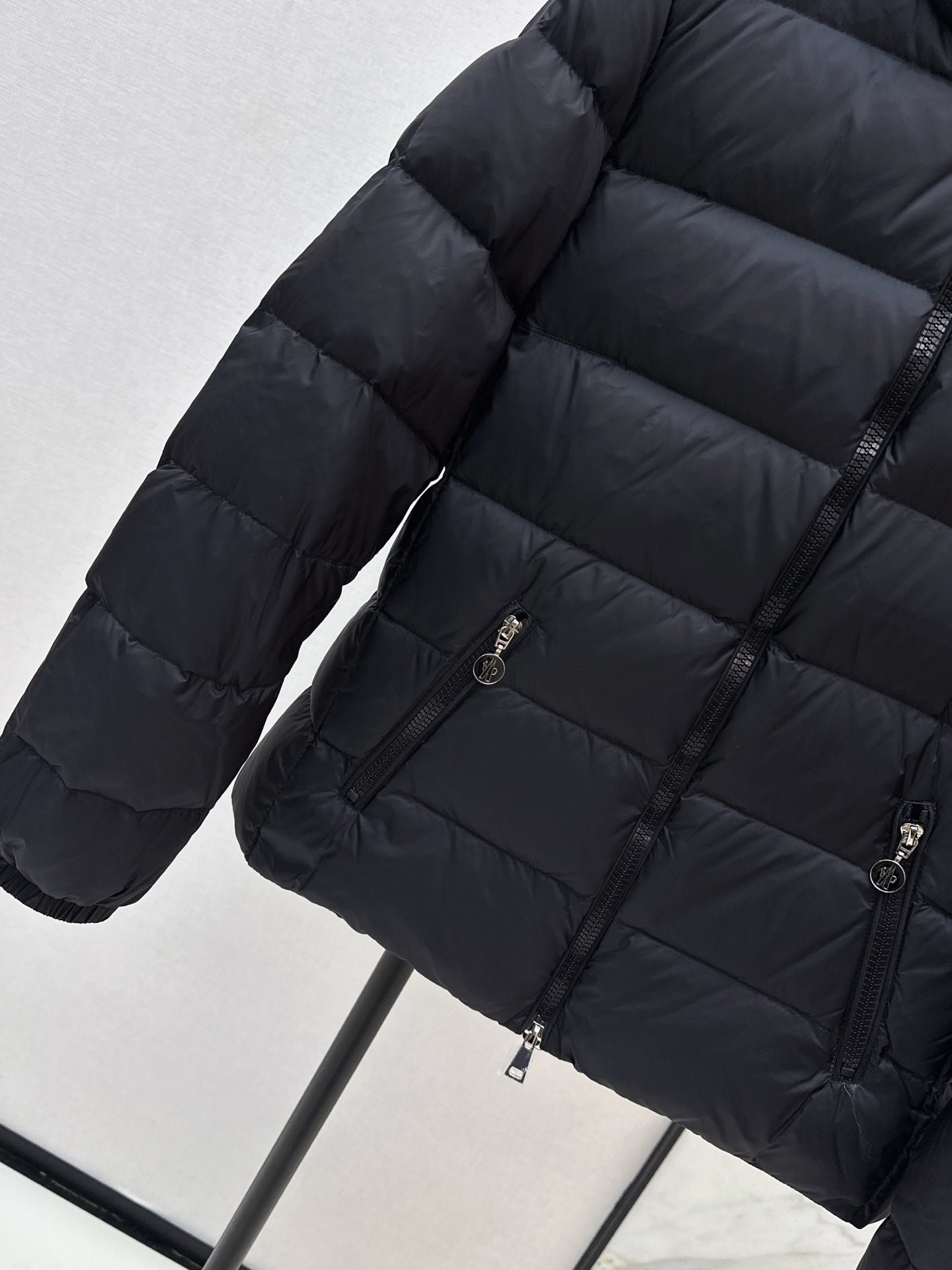 MONC NEW Hooded down jacket