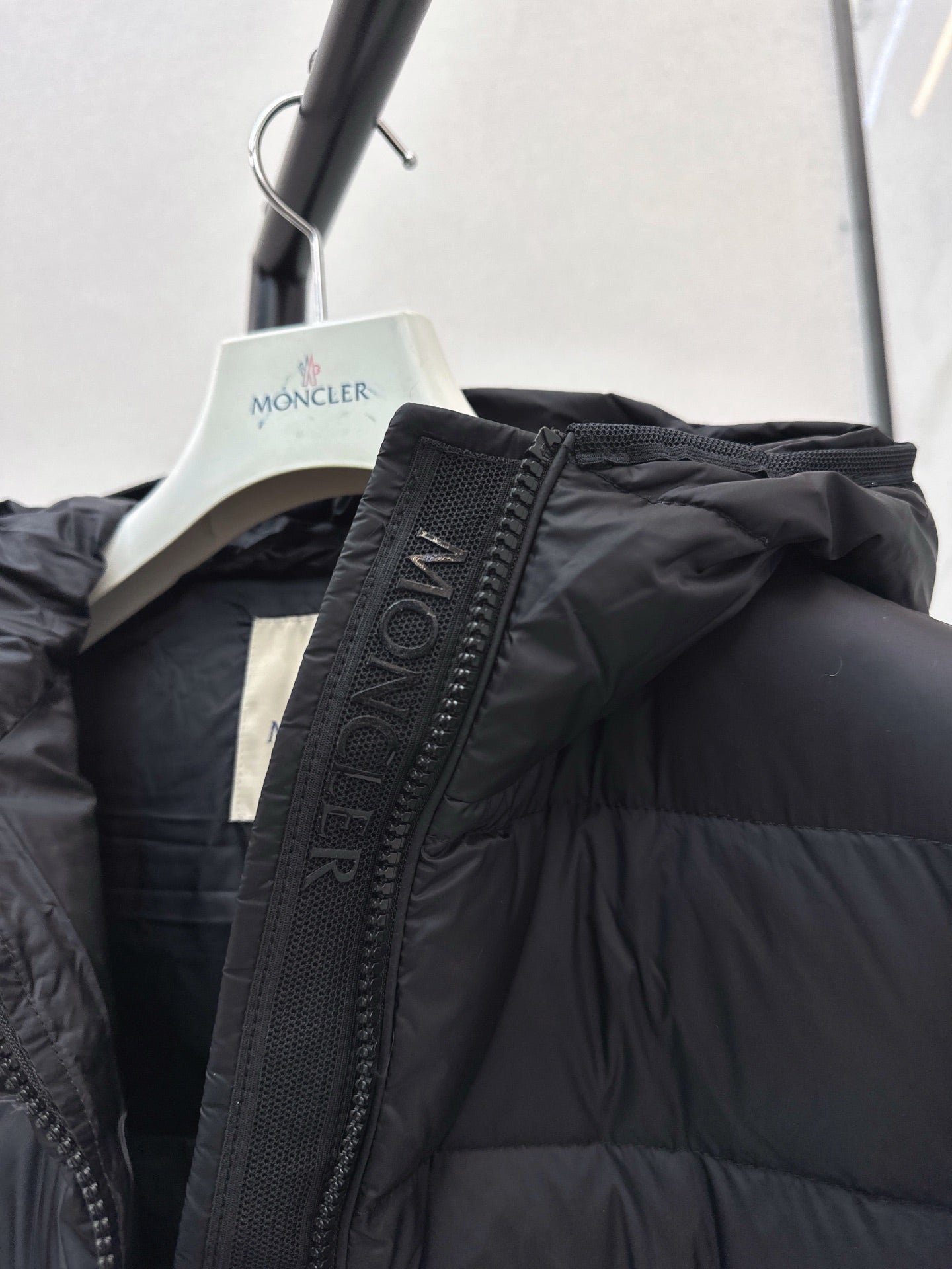 MONC NEW Hooded down jacket