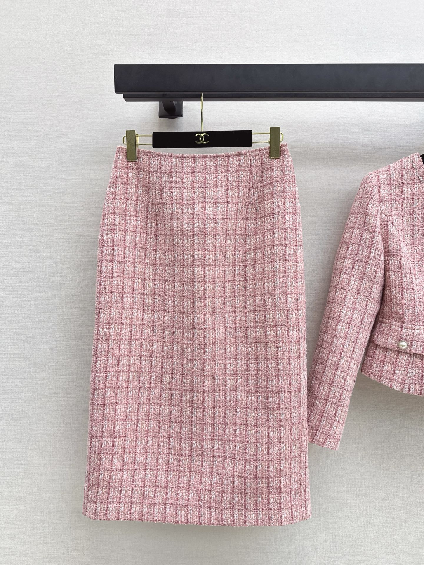 Chan NEW Woven coat and skirt set