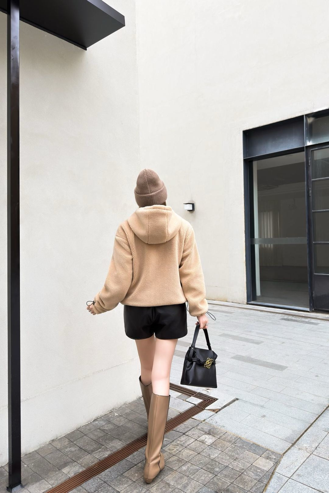 Loe NEW Lambswool coat