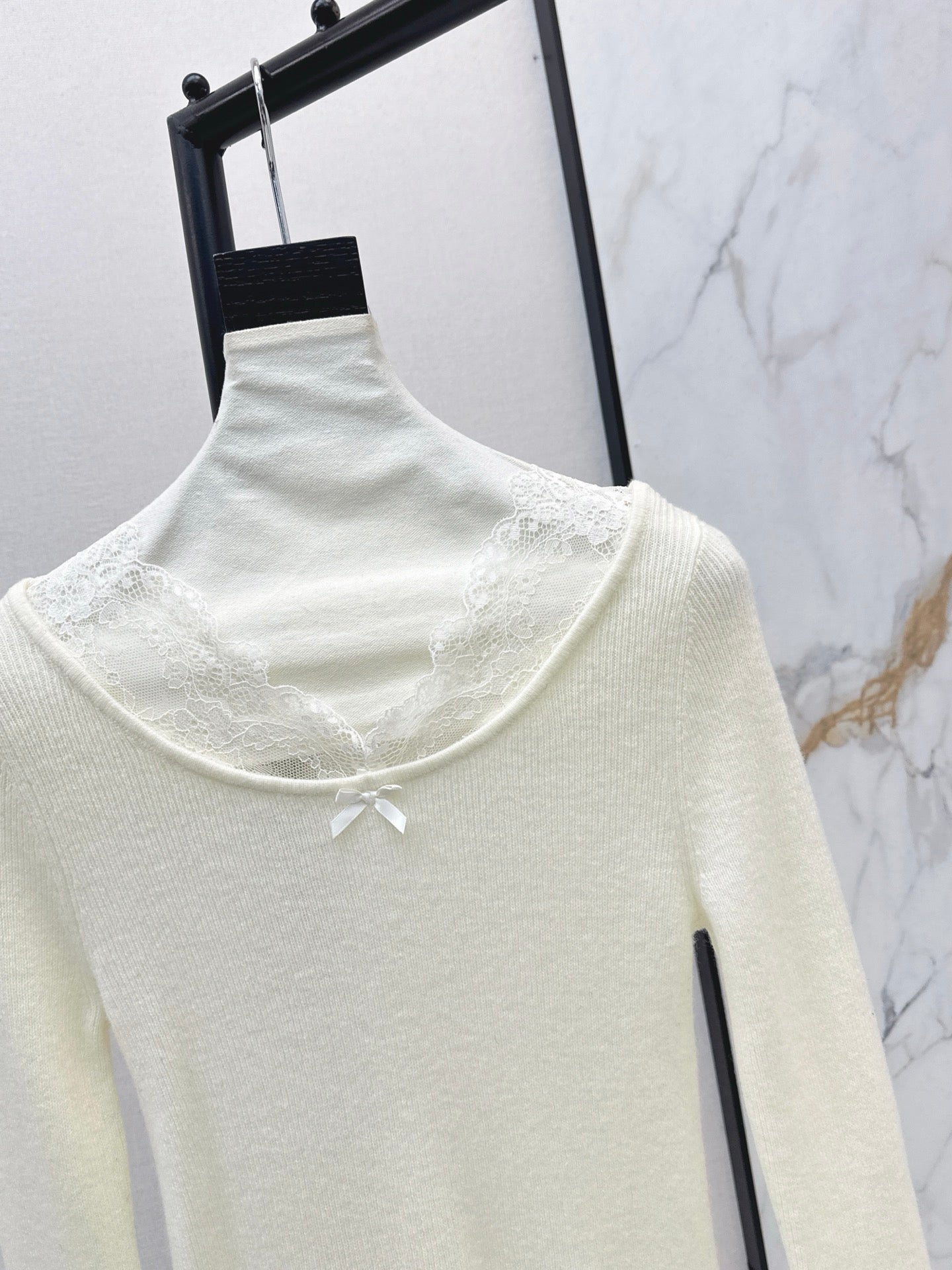 Miu NEW Lace base layer