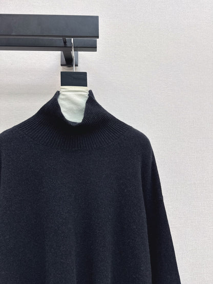 Ce1i NEW Wool sweater