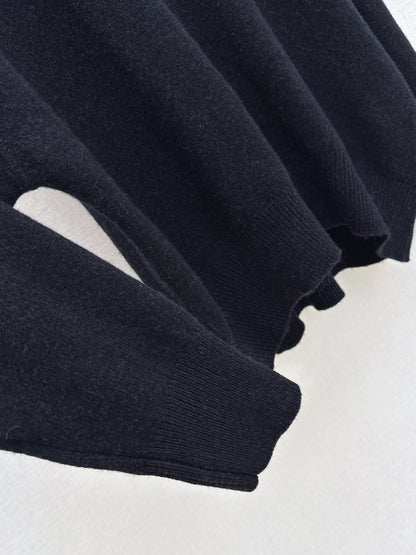 Ce1i NEW Wool sweater