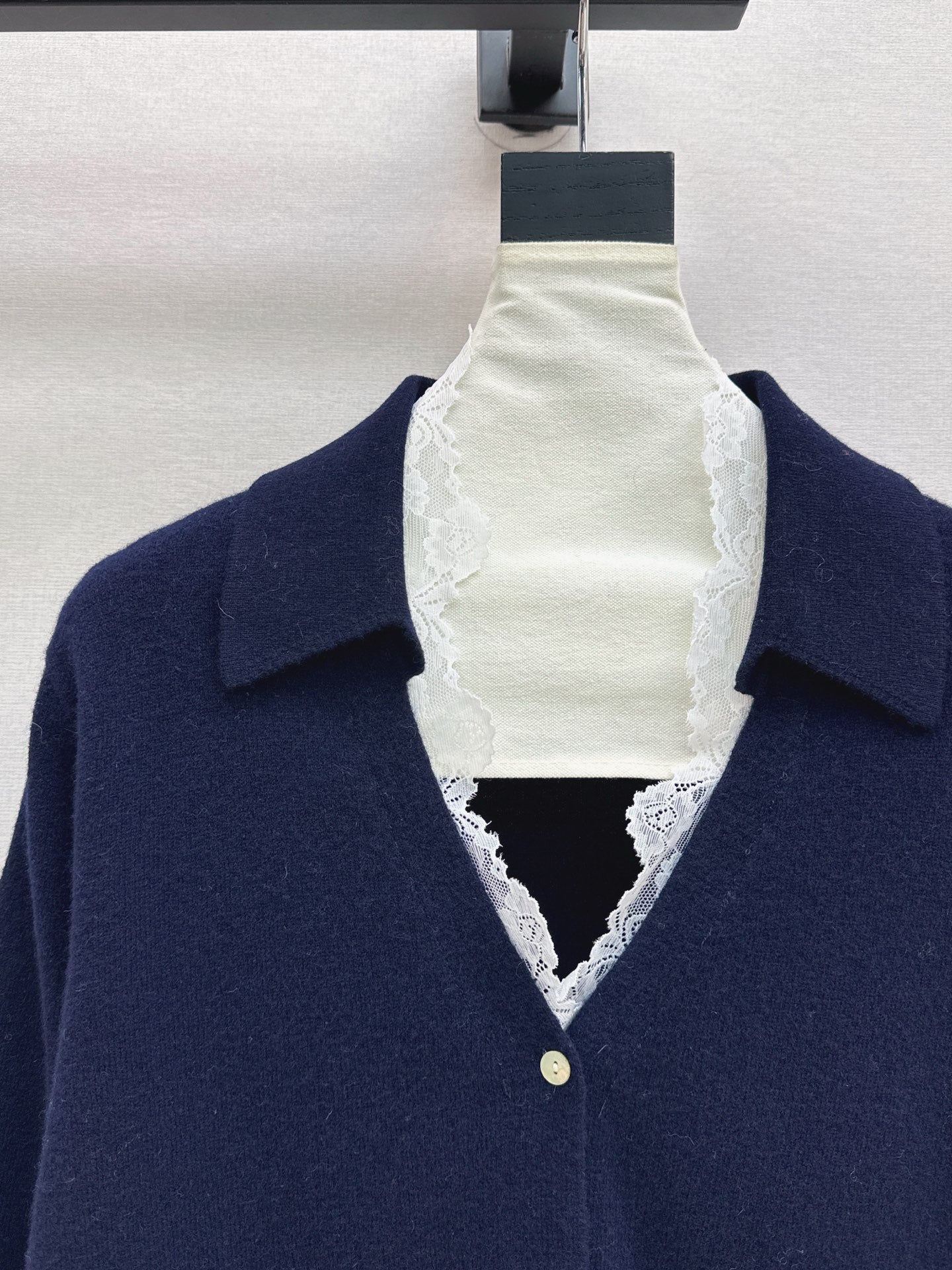 Es NEW Lace Cardigan