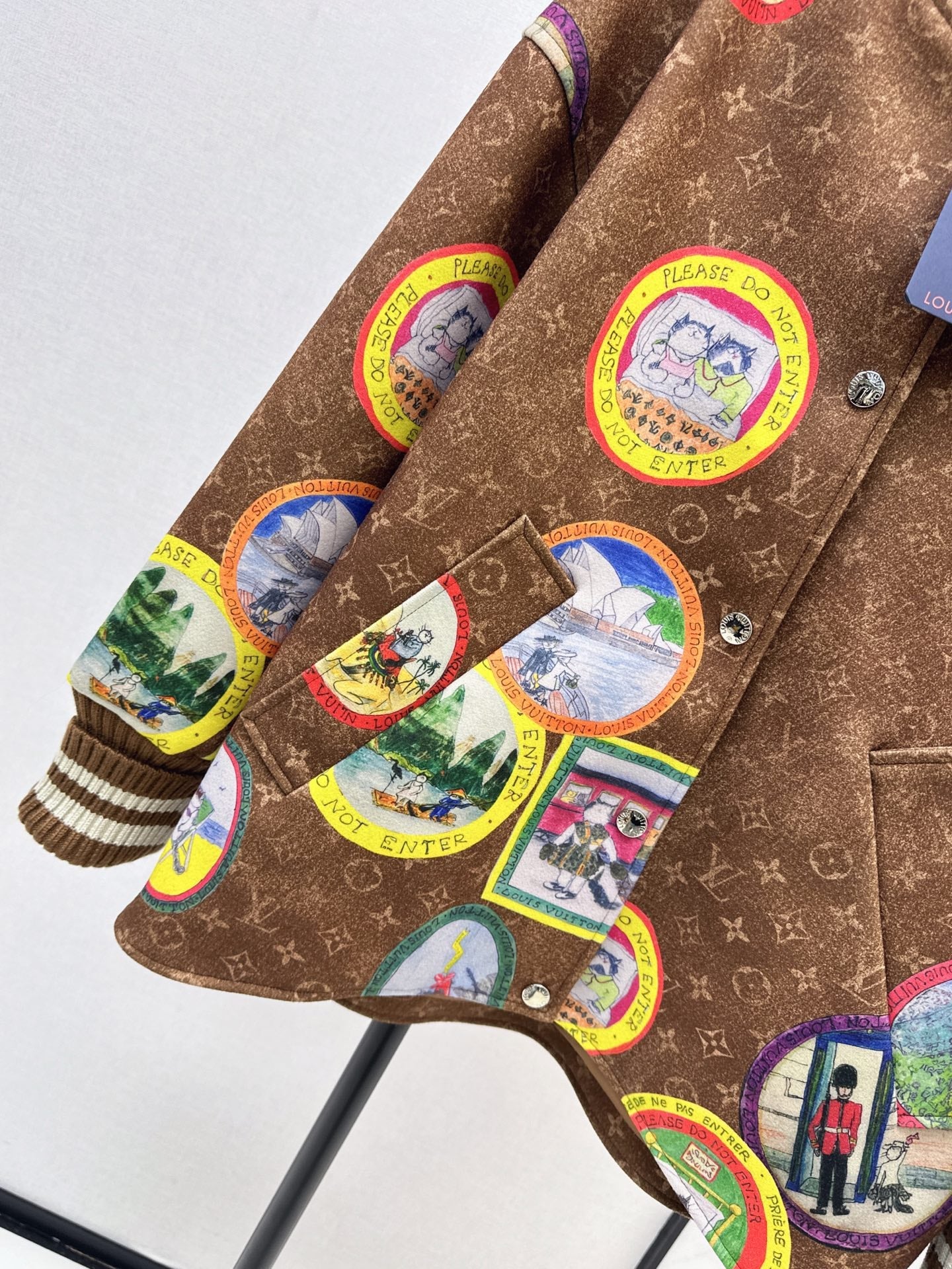 Louis NEW badge print jacket