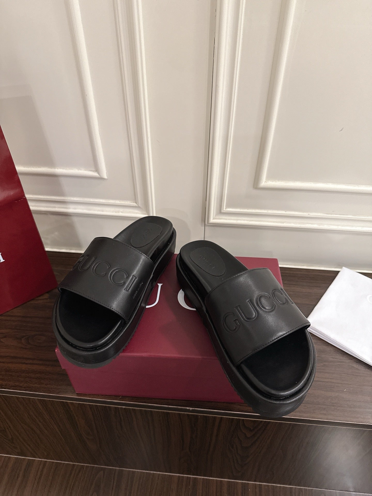 Guc New thick slippers