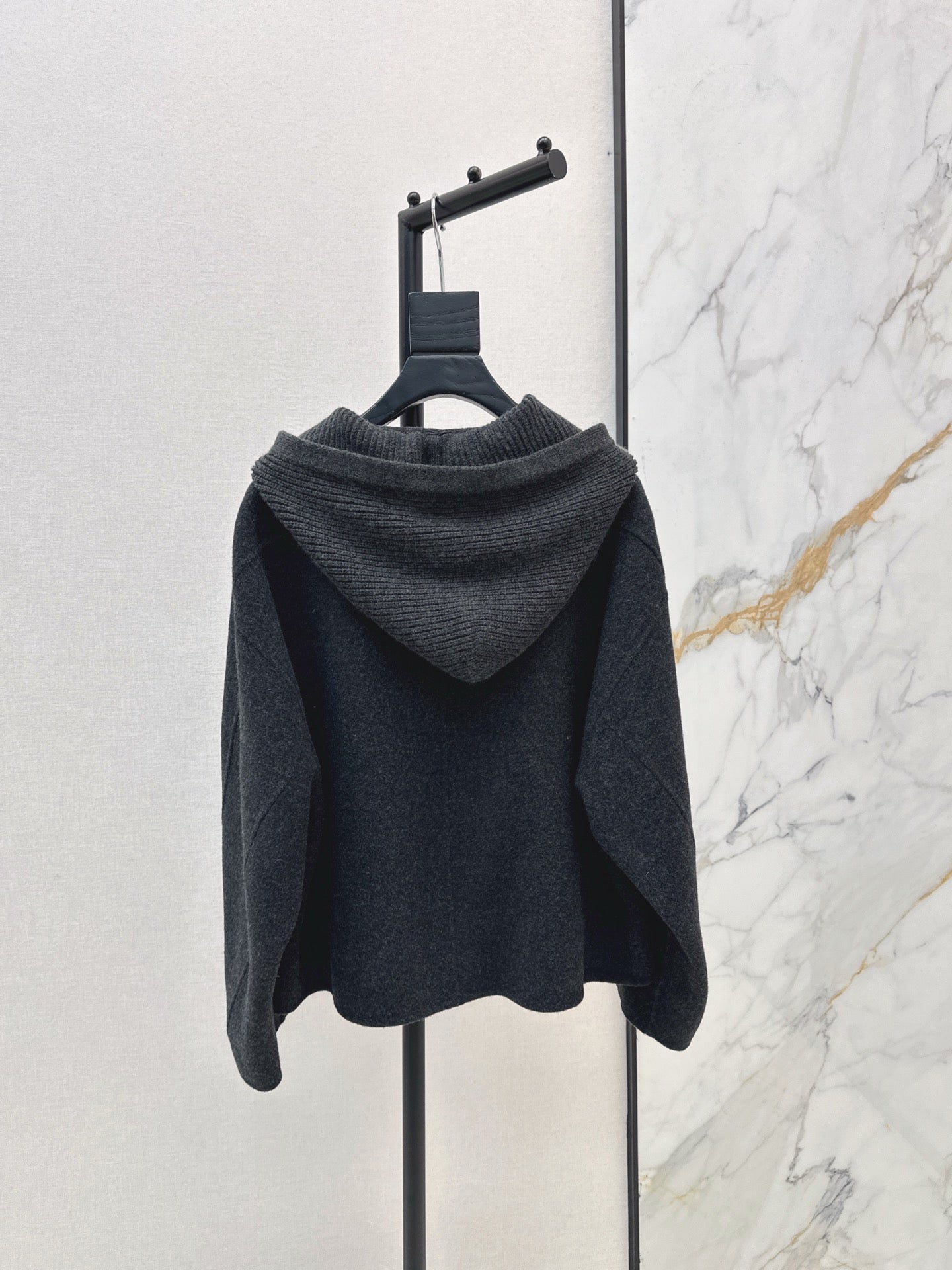 Loro NEW woolen coat