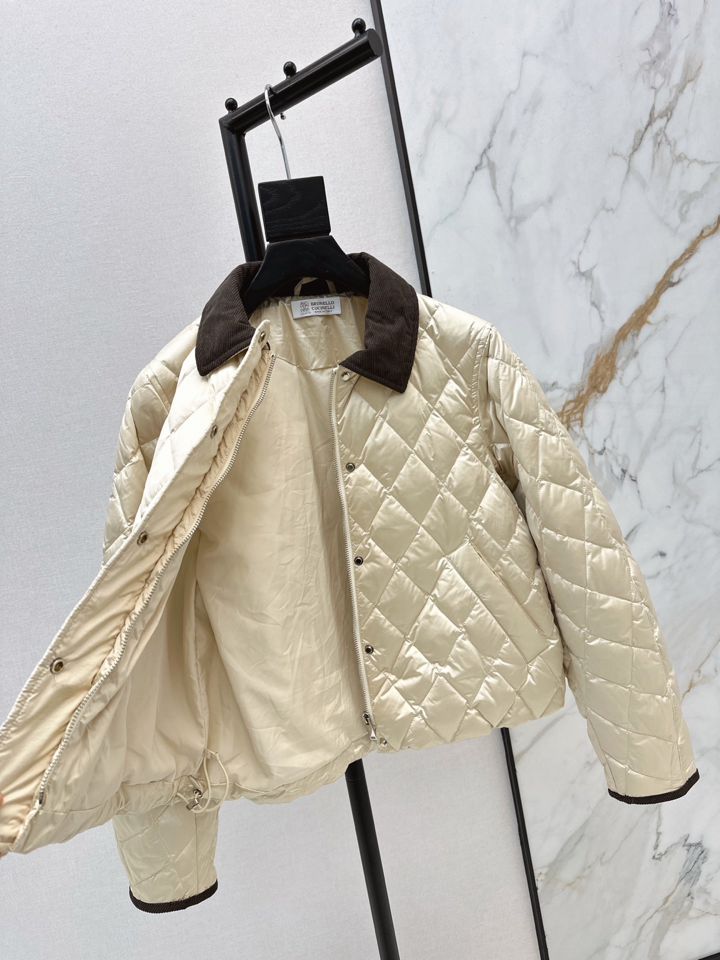 Brune NEW Down jacket