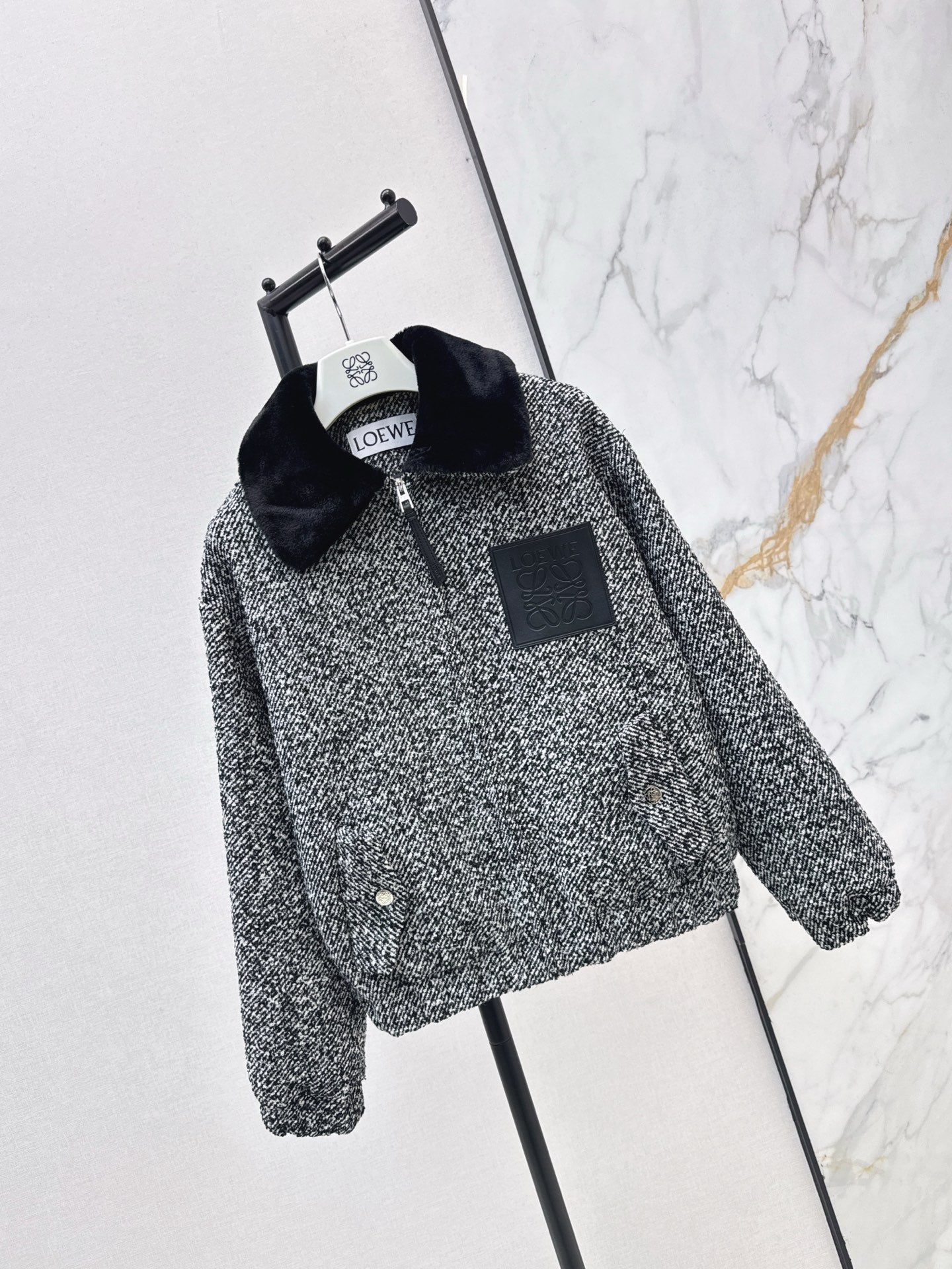 Loe NEW fur collar coat