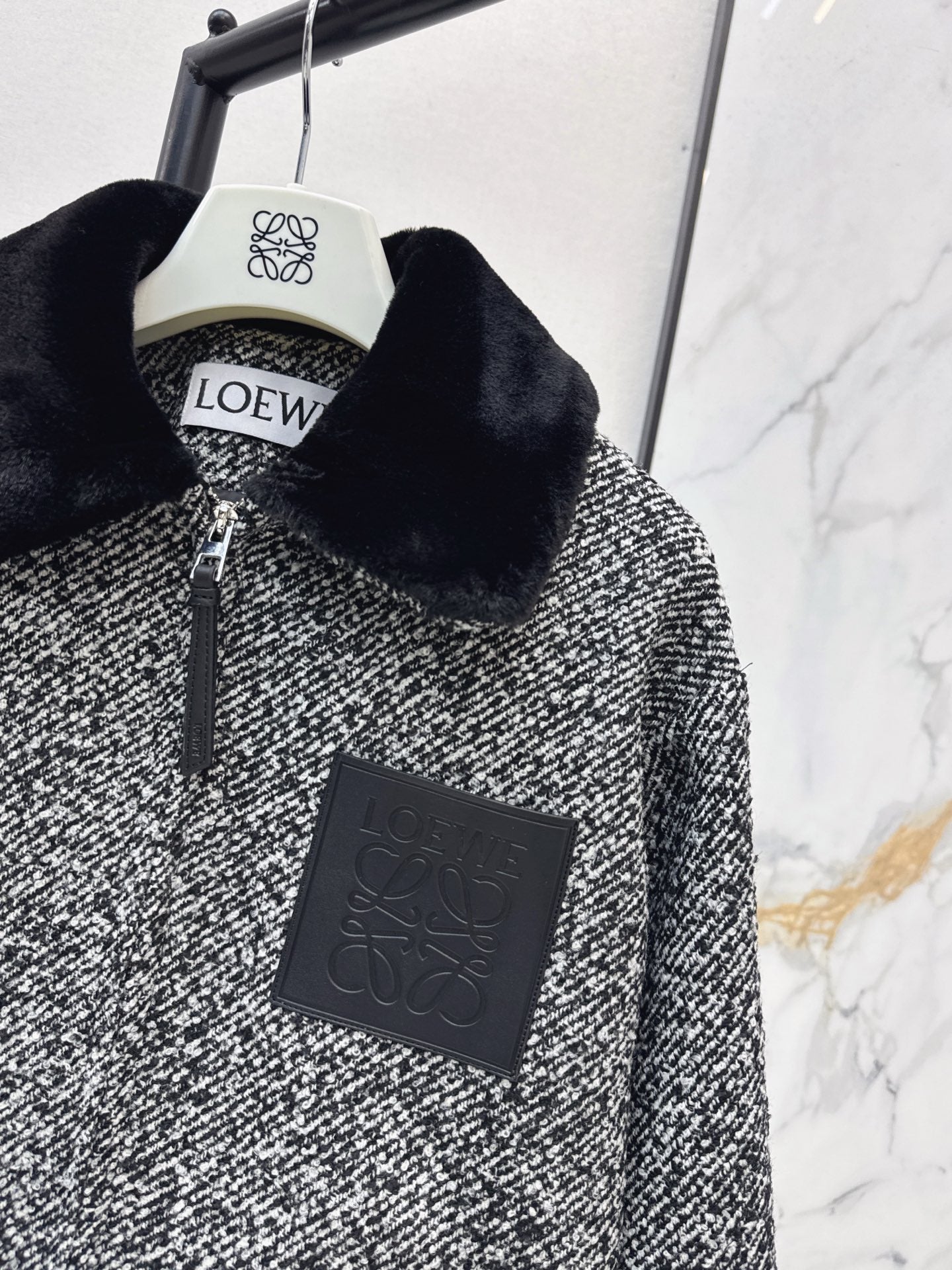 Loe NEW fur collar coat